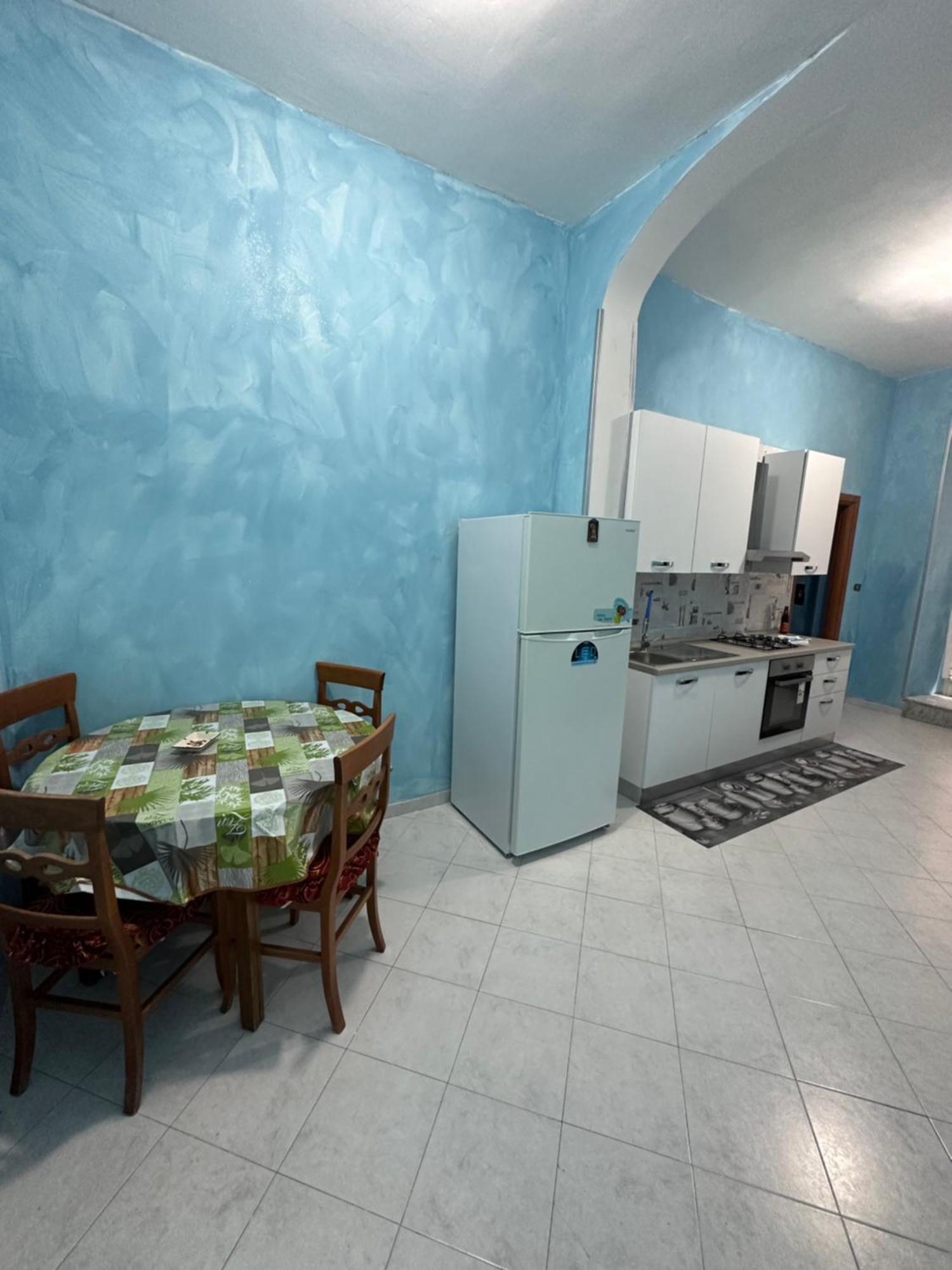 Holiday House Clara&Vincenzo Naples Extérieur photo